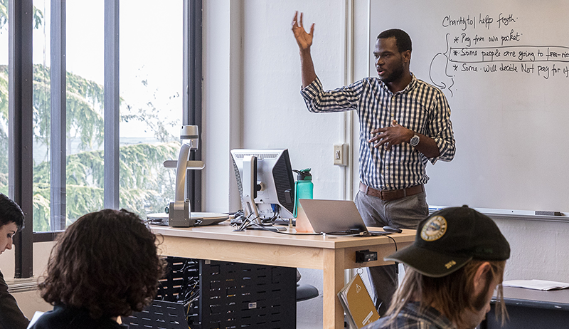 Dr. Ange Kakpo Teaching