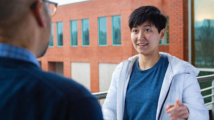 An SPU student meets with a mentor | photo by Lynn Anselmi