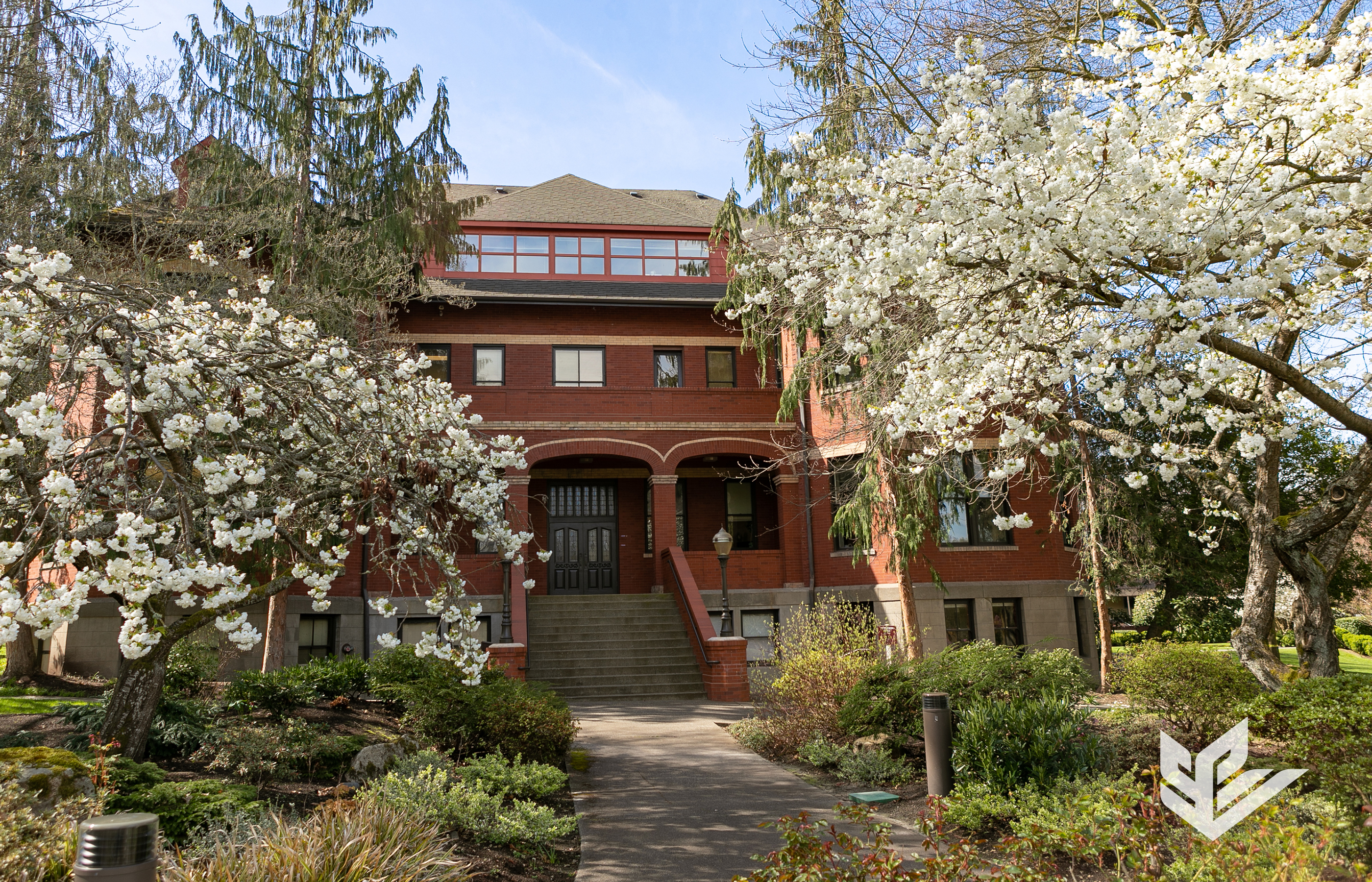 A springtime image of Peterson Hall on the Seattle Pacific University campus