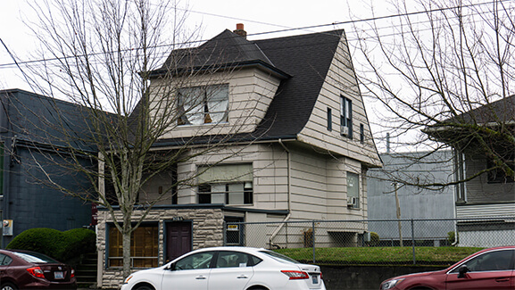 Image Journal house on the Seattle Pacific University campus in winter.