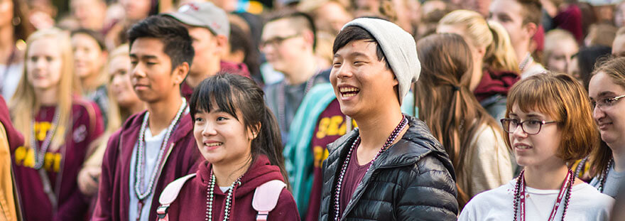 New Seattle Pacific University students at orientation